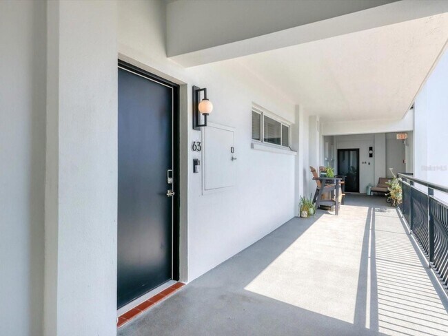 Building Photo - 226 Golden Gate Point