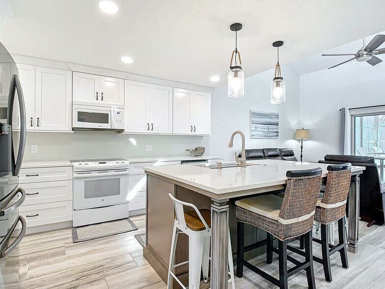 Building Photo - 177 Casseekee Trail