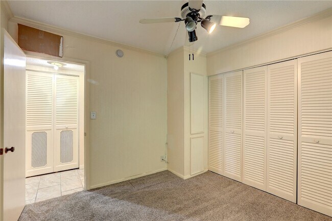 Building Photo - 1100 Ponce De Leon Cir