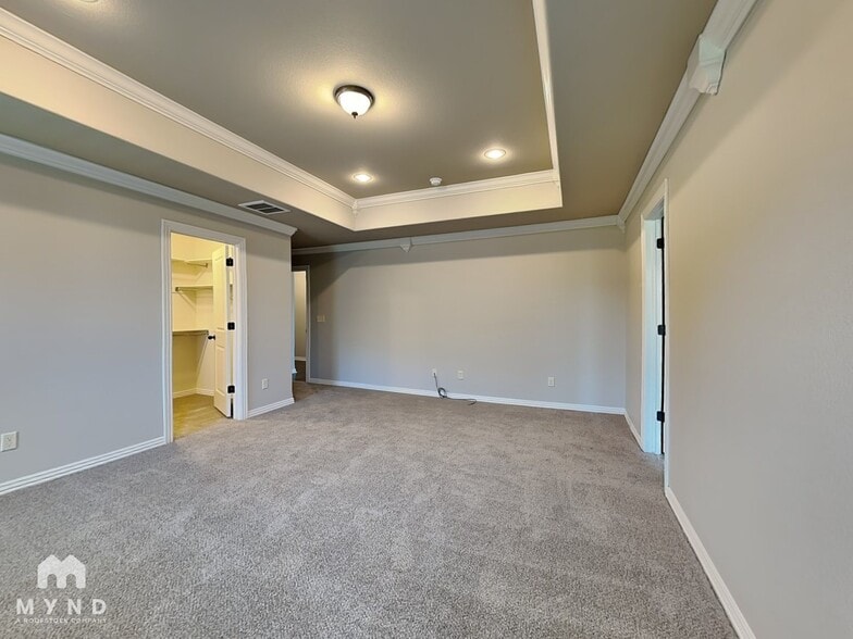 Building Photo - 1410 Abbey Ln