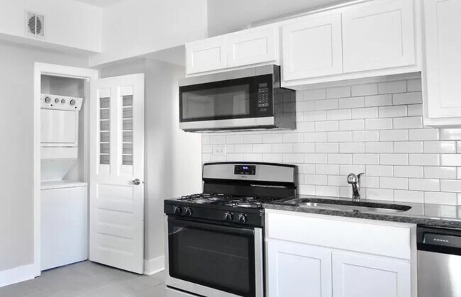 Building Photo - 3758 W McLean Ave