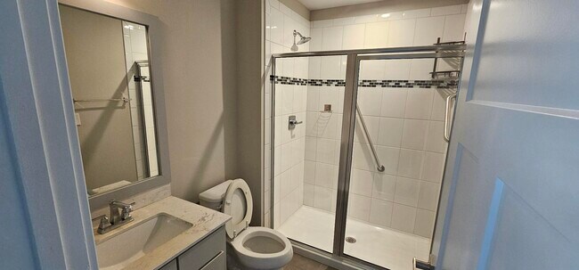 Building Photo - 12631 ES Draper Dr