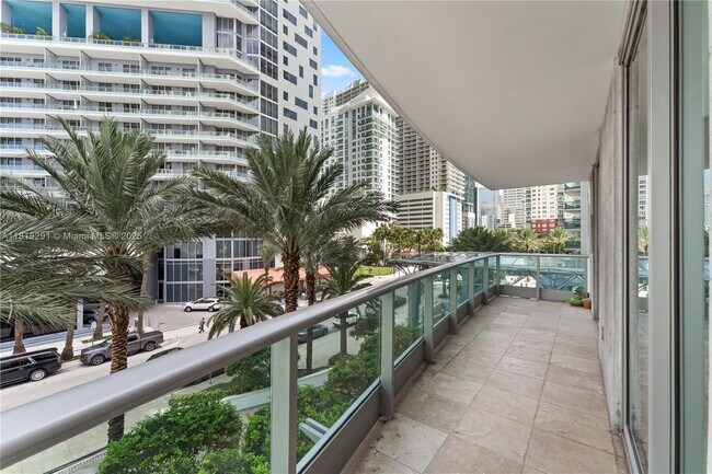 Building Photo - 1331 Brickell Bay Dr