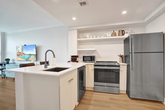 Building Photo - 2889 McFarlane Rd