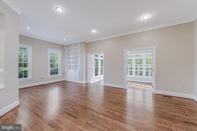 Building Photo - 615 Nalls Farm Way