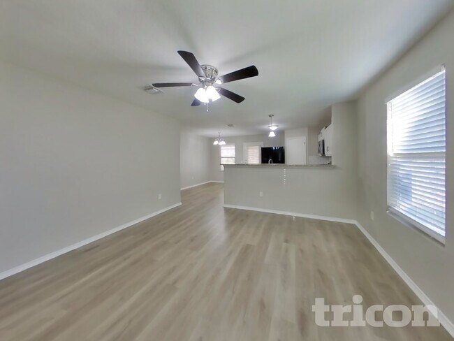 Building Photo - 6647 Hartnet Fields