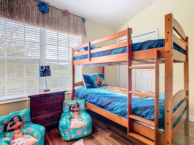 Building Photo - 2314 Silver Palm Dr