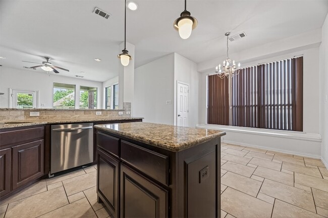 Building Photo - 6726 Hathaway Ln