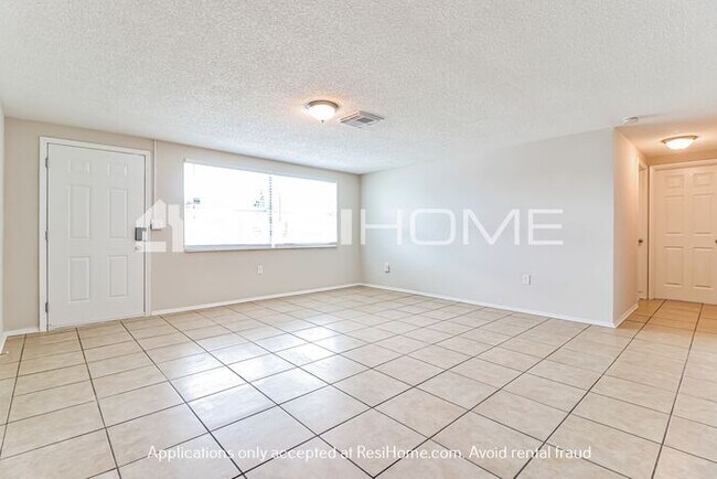 Building Photo - 6027 11th Ave