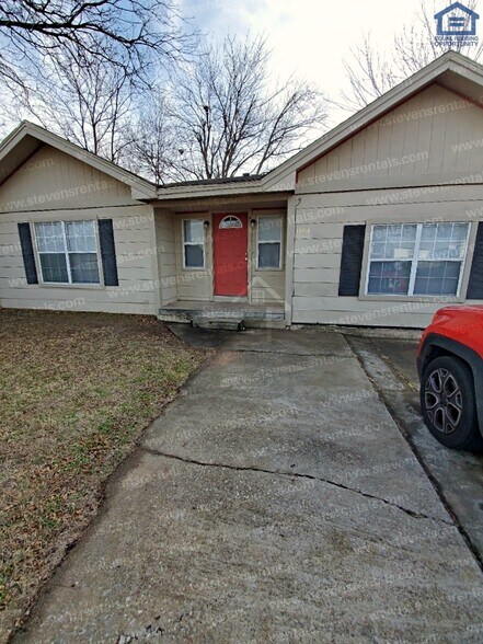 Primary Photo - 1804 NW Lincoln Ave