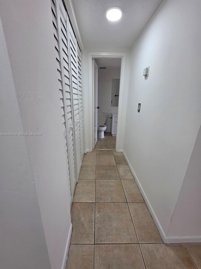Building Photo - 13499 Biscayne Blvd