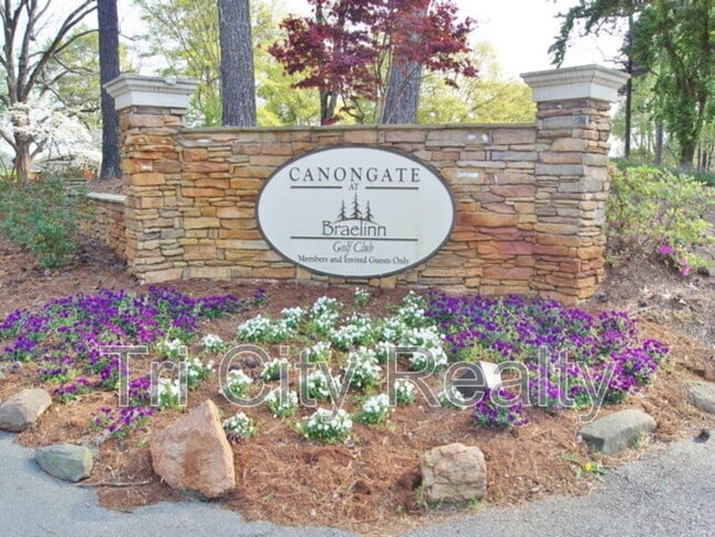 Building Photo - 404 Topaz Trail