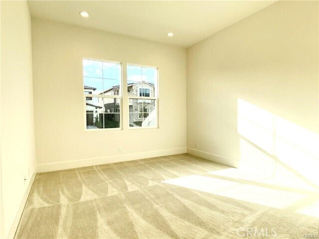 Building Photo - 222 Parkwood