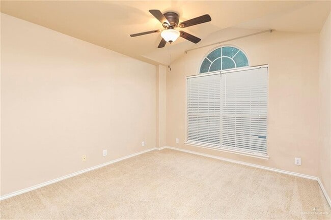 Building Photo - 900 N 51st St