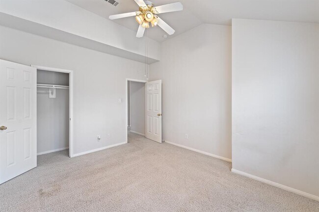 Building Photo - 13738 Sherburn Manor Dr
