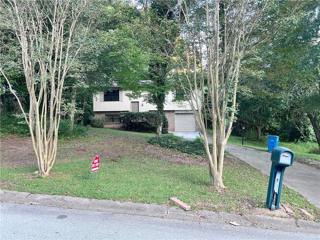 Building Photo - 2936 Spanish Oak Dr SW