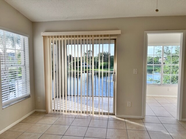 Building Photo - 153 Santa Clara Dr