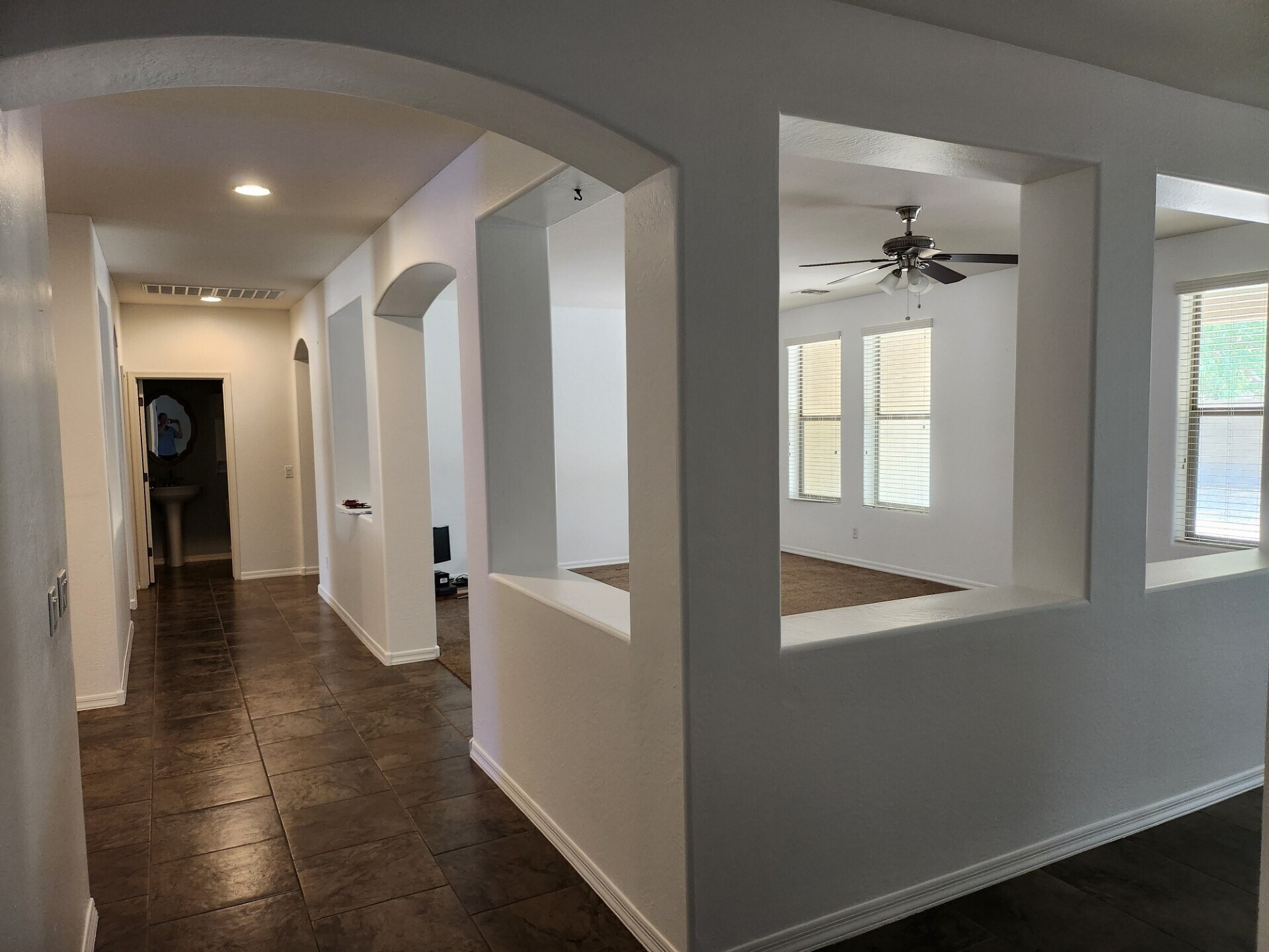 Building Photo - 5225 W Siesta Way