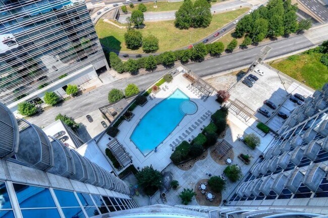 Building Photo - 400 W Peachtree St NW