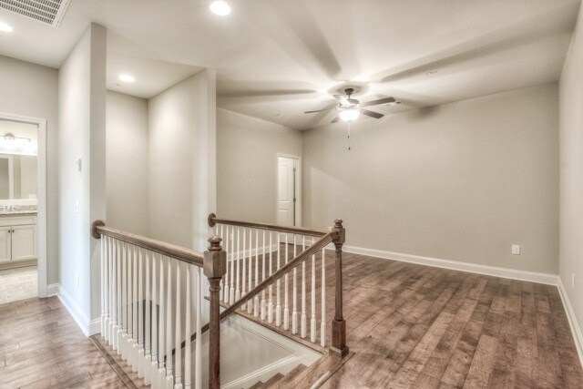 Building Photo - 1457 Channing Dr