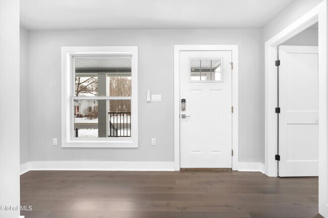 Building Photo - 103 E High St