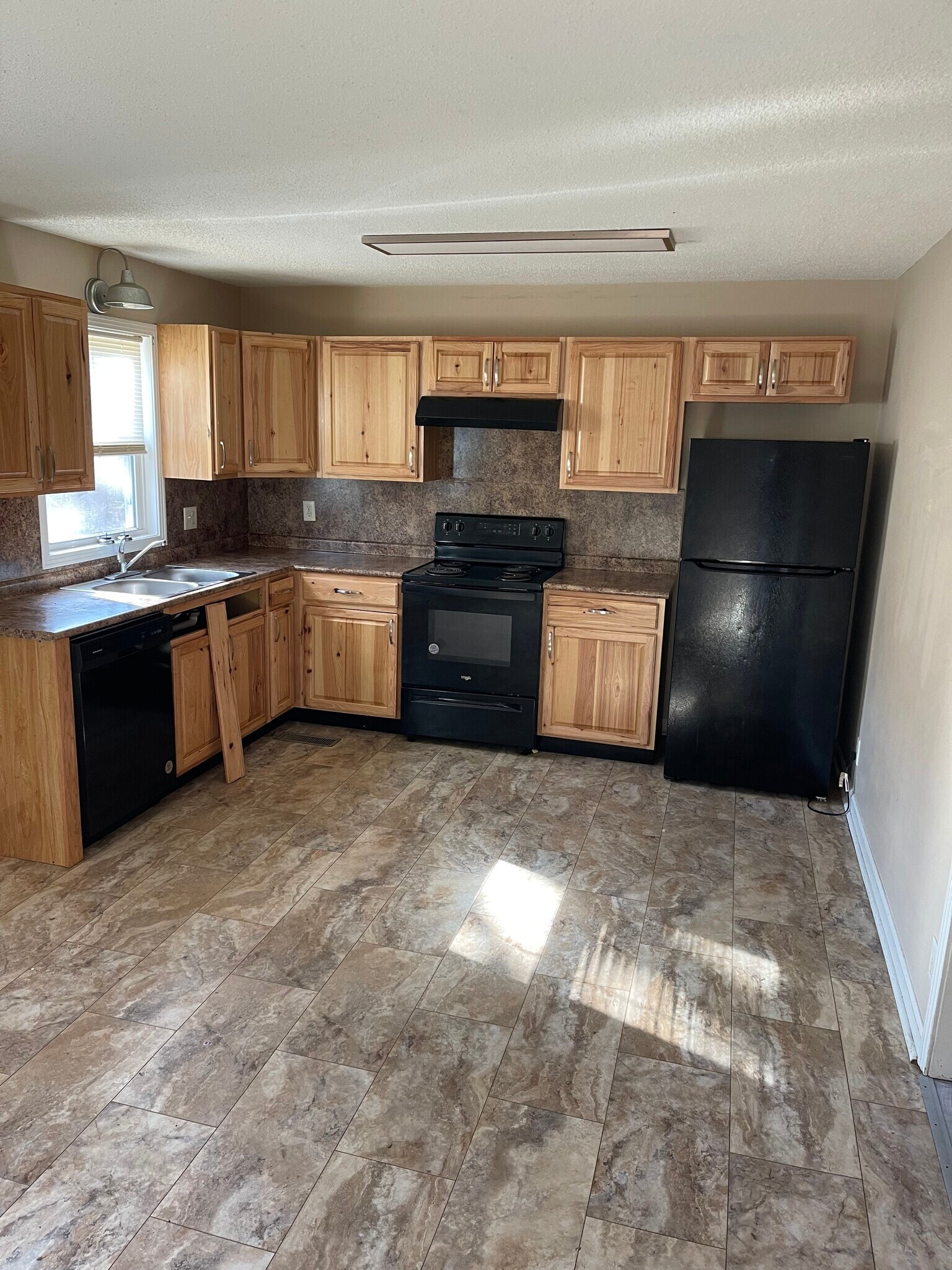 Building Photo - 2129 Ferry Rd