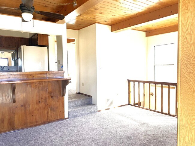Building Photo - 88 Crestview Ln