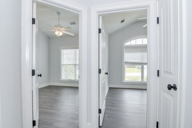 Building Photo - 4 Bedroom Ranch Near Fort Gordon