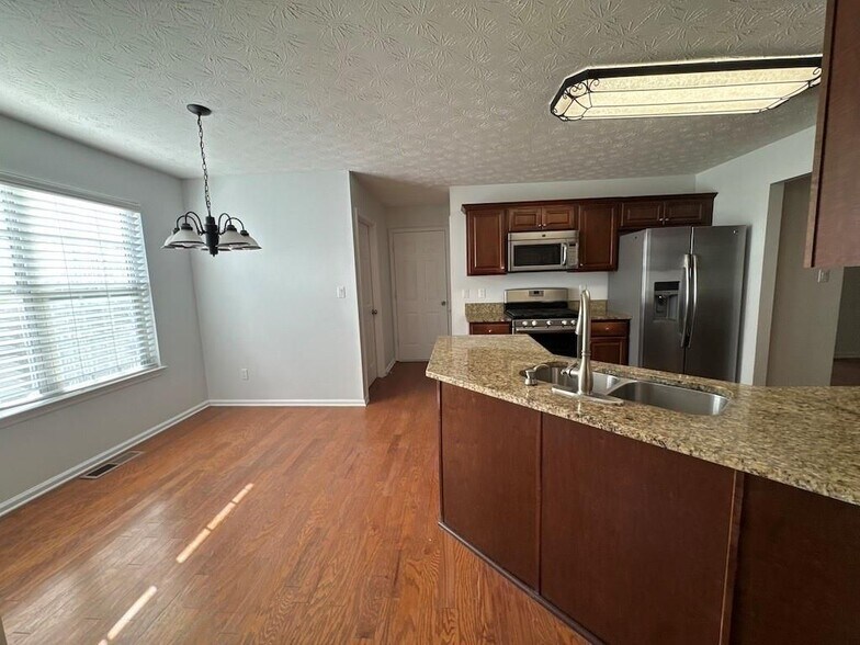 Building Photo - 1925 Heatherton Rd