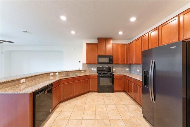 Building Photo - 1221 Backcountry Dr