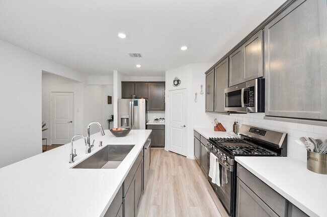 Building Photo - 21719 Flannel Bush Ln