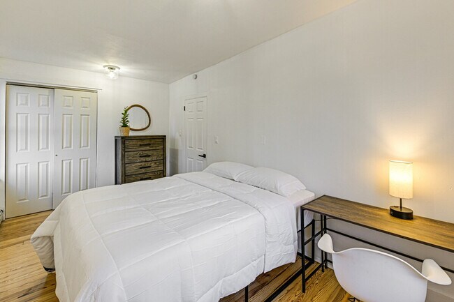 Building Photo - 81 Southside Ave