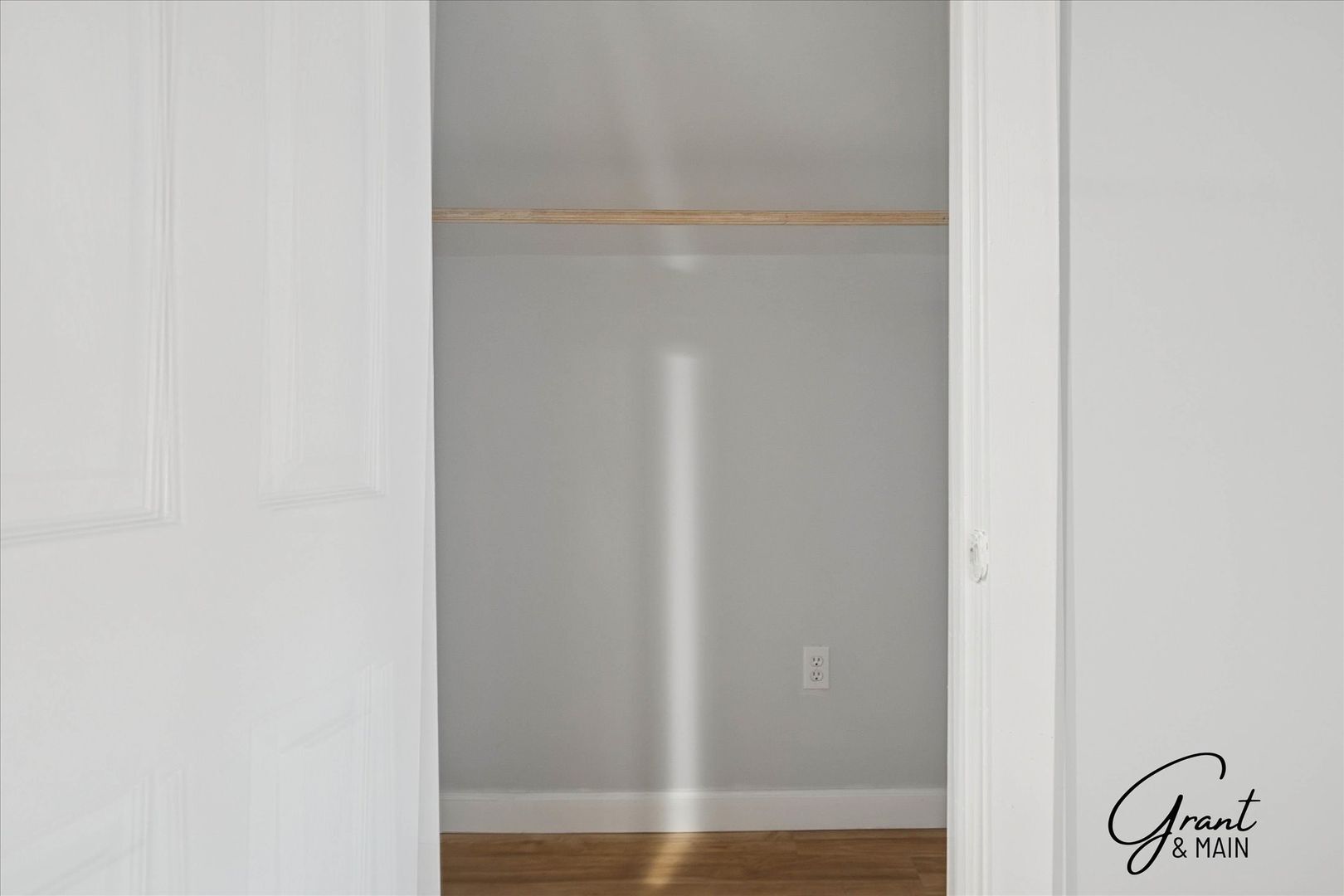 Building Photo - 1613 Virginia Park St