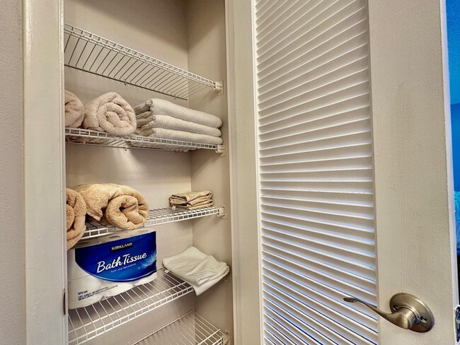 Building Photo - 5301 NW 2nd Ave