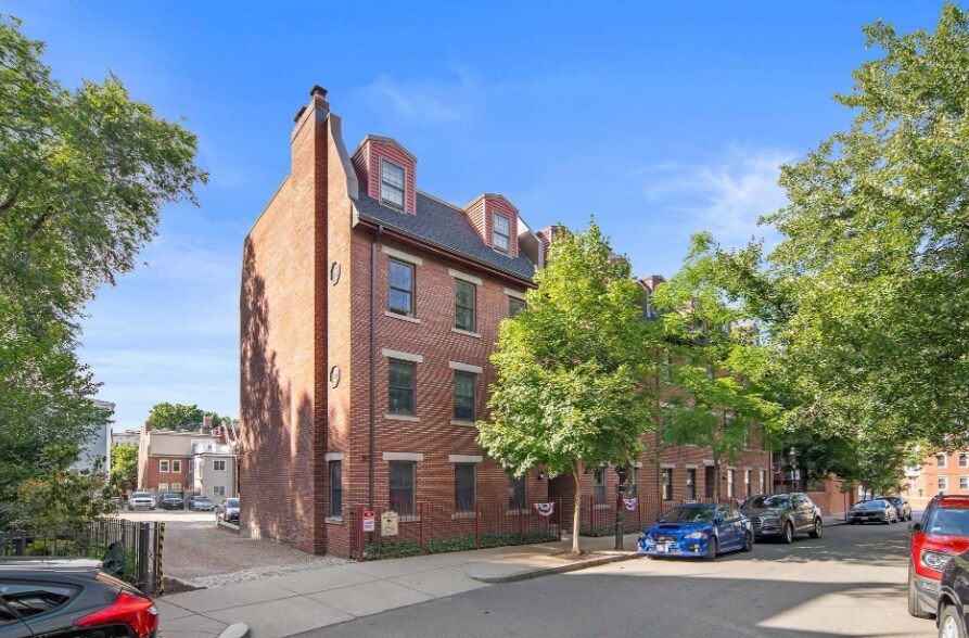 Building Photo - 1 Devens St