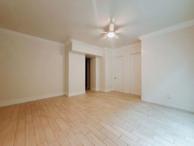 Building Photo - Spacious 6 Bed in Carlsbad with Ocean Views and Roof Top deck, 1 mile to the Beach!!