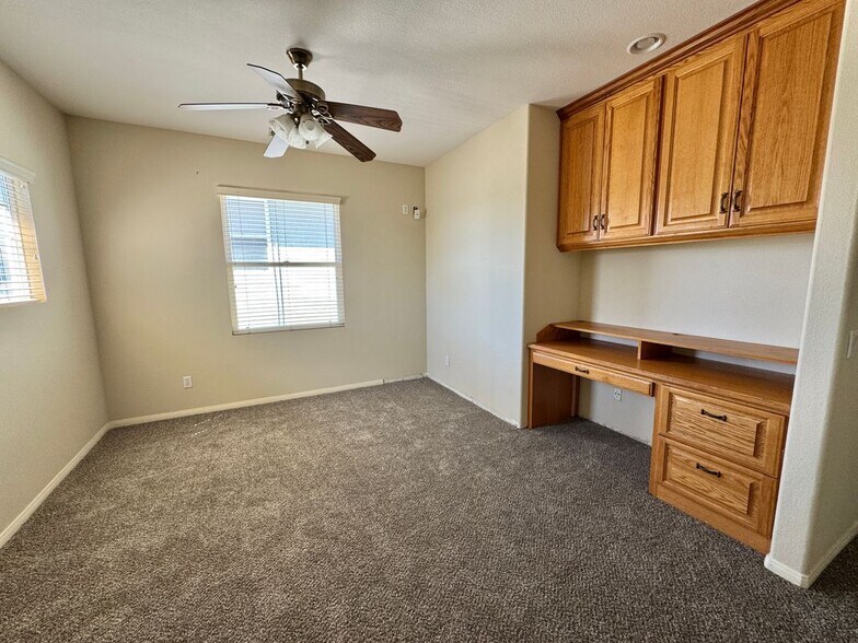 Building Photo - 3906 Rill Ct