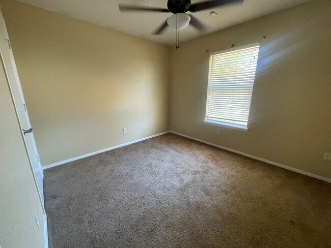 Building Photo - 3834 Purdue Ln