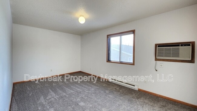 Building Photo - 1315 34th St Cir S