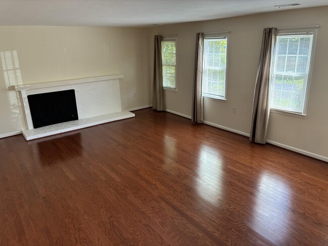 Building Photo - 4834 King Solomon Dr