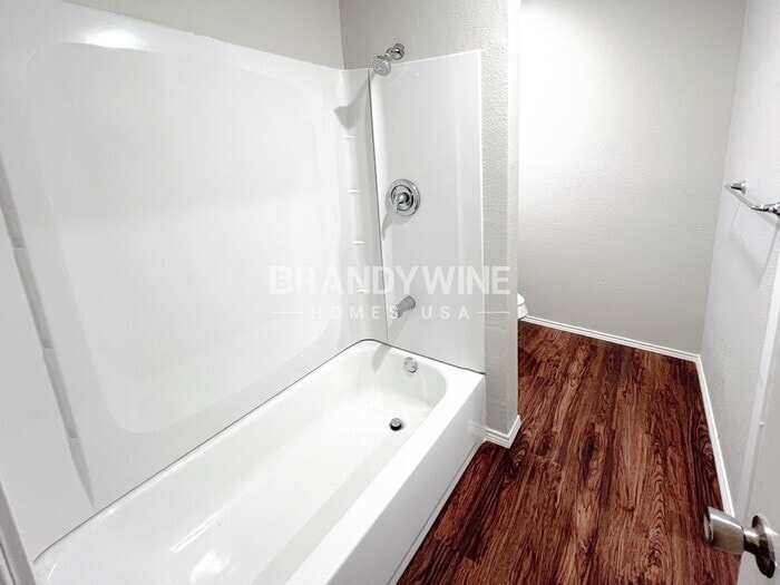 Building Photo - 129 E Bancroft Dr