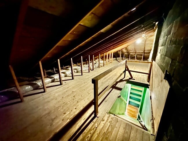 Building Photo - Cozy 3 bedroom home located in South Allentown, PA