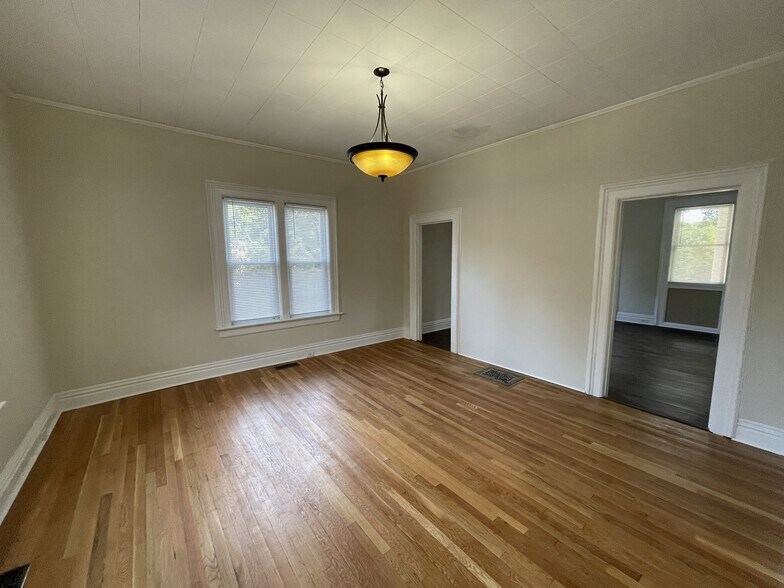 Dining Room - 9 Glen Arden Ln