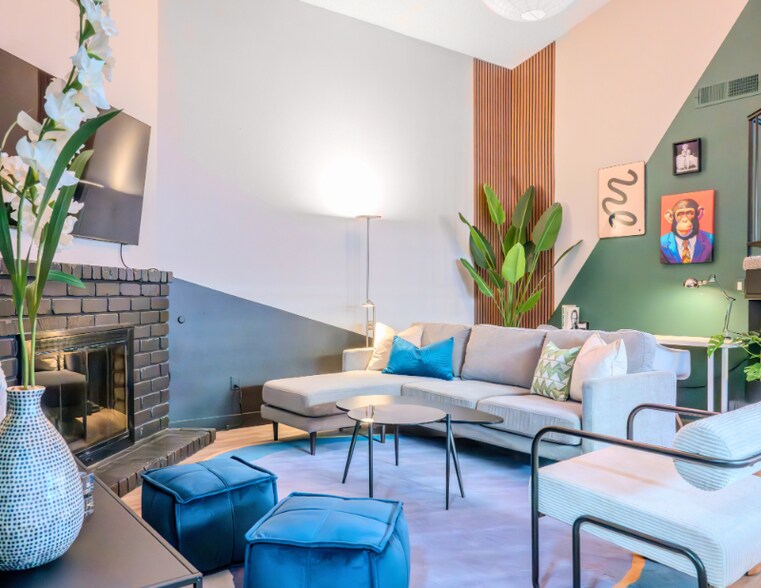 Primary Photo - 7804 Sparkle Ave