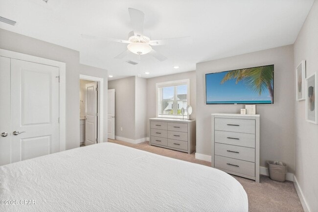 Building Photo - 712 Landing Cir