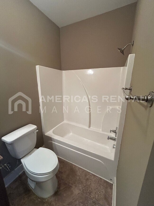 Building Photo - Home for Rent in Margaret, AL!!! View with 48 Hours Notice!