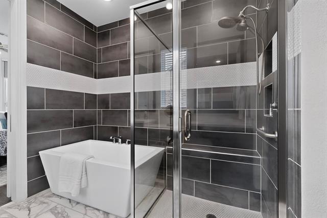 Building Photo - 15049 Chipwood Dr