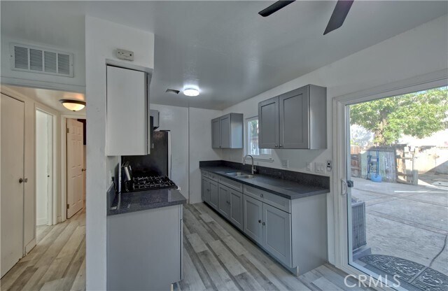 Building Photo - 474 W Jackson St