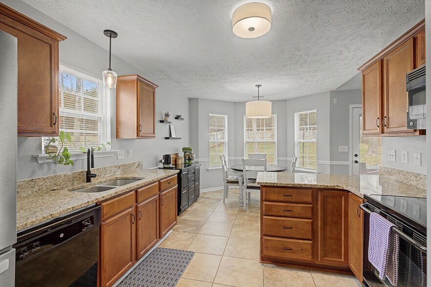 Building Photo - 401 Niagra Ln