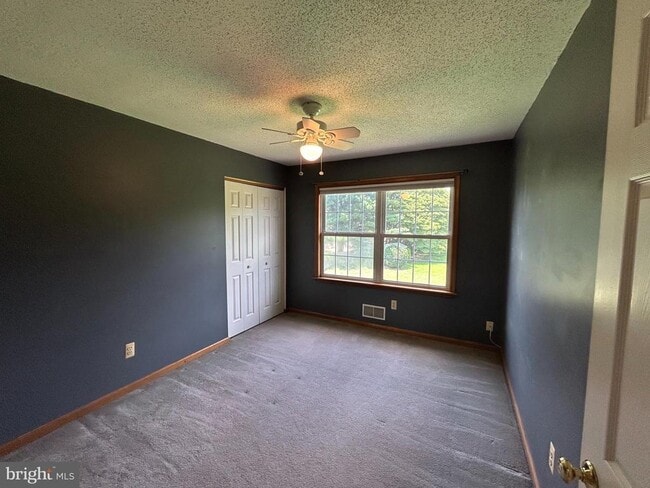 Building Photo - 828 Yardville Allentown Rd